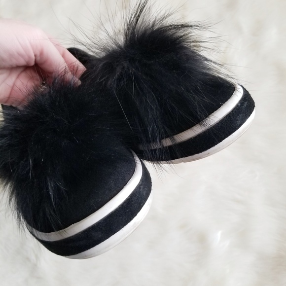 Sondra Roberts Slip-on Sneakers Black Pom Pom Flat - Picture 6 of 7